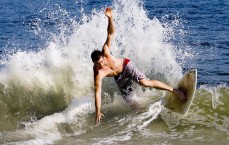 体育彩票：惨烈战役！战神卡模式仅昙花一现，单节15分后崩盘，末节零分酿逆转苦果