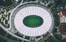 【中彩网】韦德高度评价东契奇防守蜕变，今年进步显著成为赛场亮点