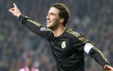 中国体彩网|科尔力挺德雷蒙德格林，十二载正负值印证贡献，呼吁各界给予耐心