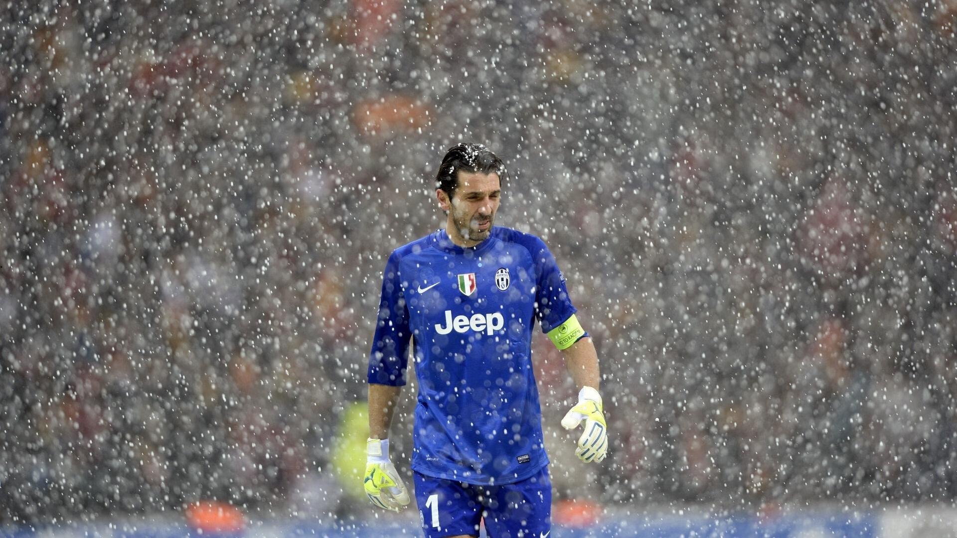 意甲一日速递,米兰跃居夺冠最大热门,国米密签18岁天才吉拉