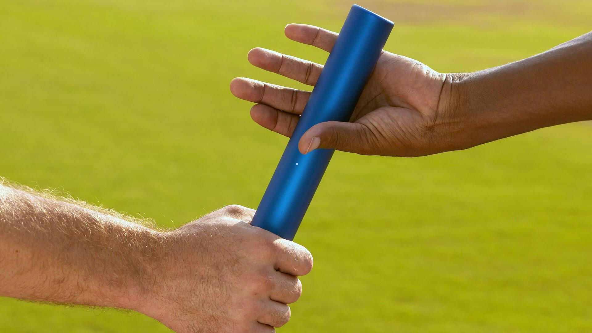 从童年磨难到边境危机，一位足球运动员的非凡人生